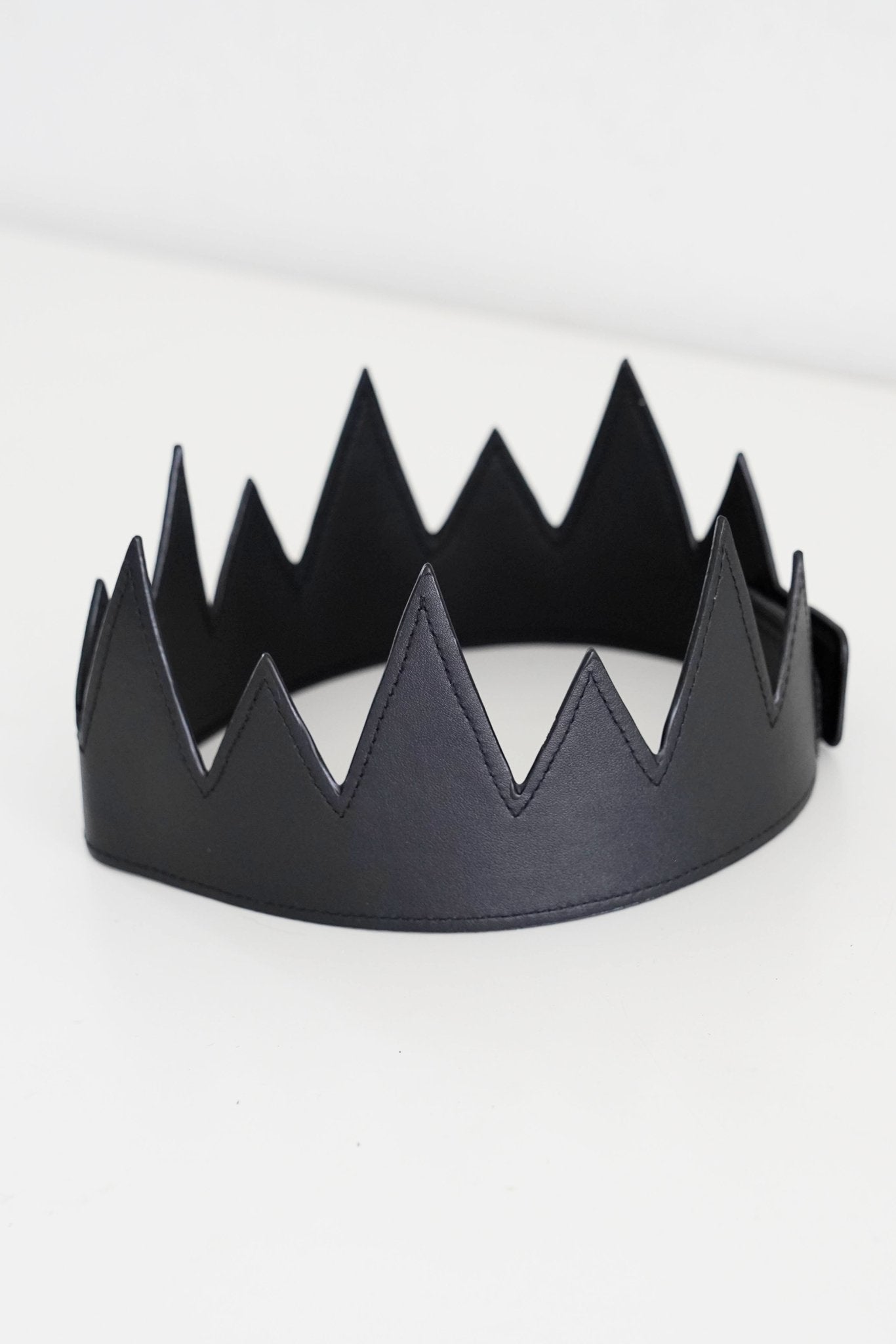 Black Crown, Men's Hat